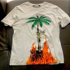 Palm angles shirt runs smaller than xl good condition